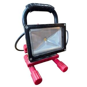 HUSKY 800 Lumen Led Portable Work Light Model K40010 Construction Contractor